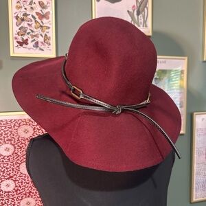 Scala Burgundy 100% Wide Brim Wool Hat 👑